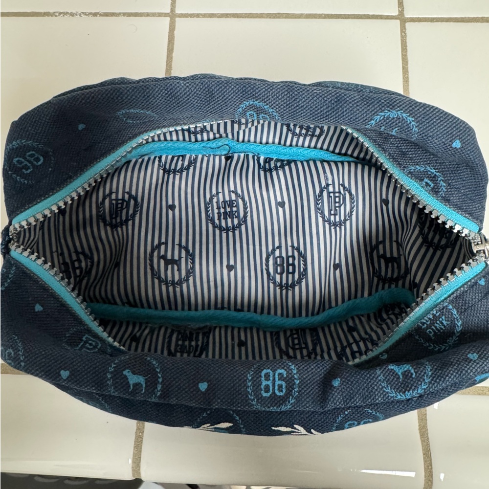 Vintage Y2K PINK Victoria's Secret Blue cosmetic bag - Picture 3 of 6